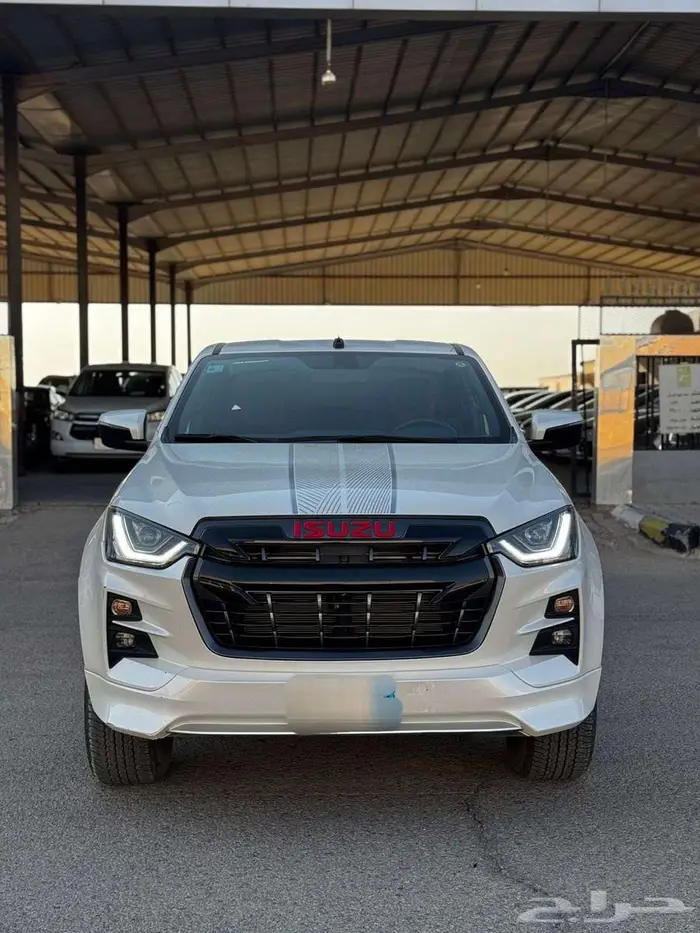 ايسوزو ديماكس غمارتين 2023 GT فل كامل اخو الجديد 3