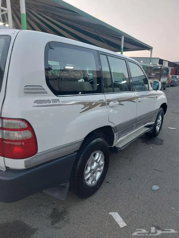 جيب تويوتا 2003 قير عادي اساس 8