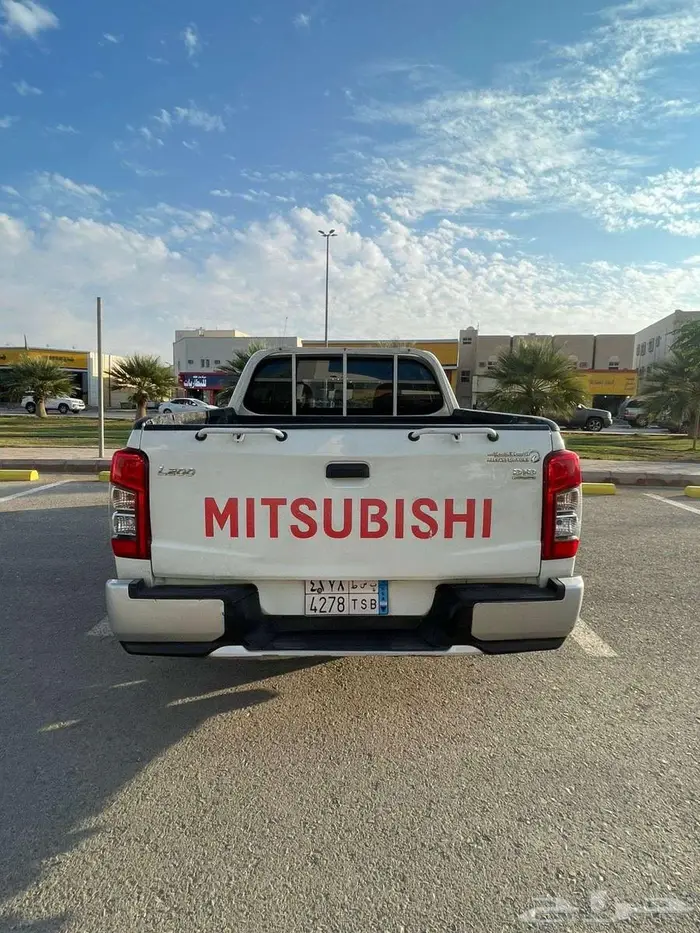 ميتسوبيشي غمارتين 2021 ديزل نظيفه 4