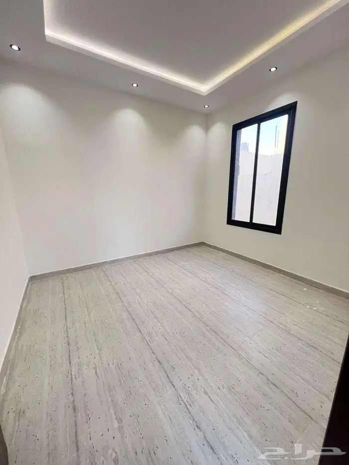 تاون هاوس للايجار في طويق الموسى 7