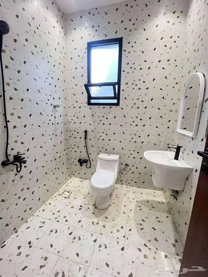 تاون هاوس للايجار في طويق الموسى 8