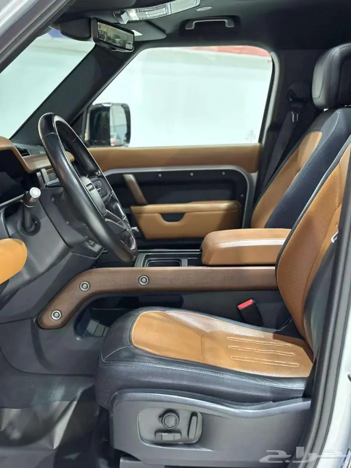 لاند روفر ديفندر 2022 اكس 6