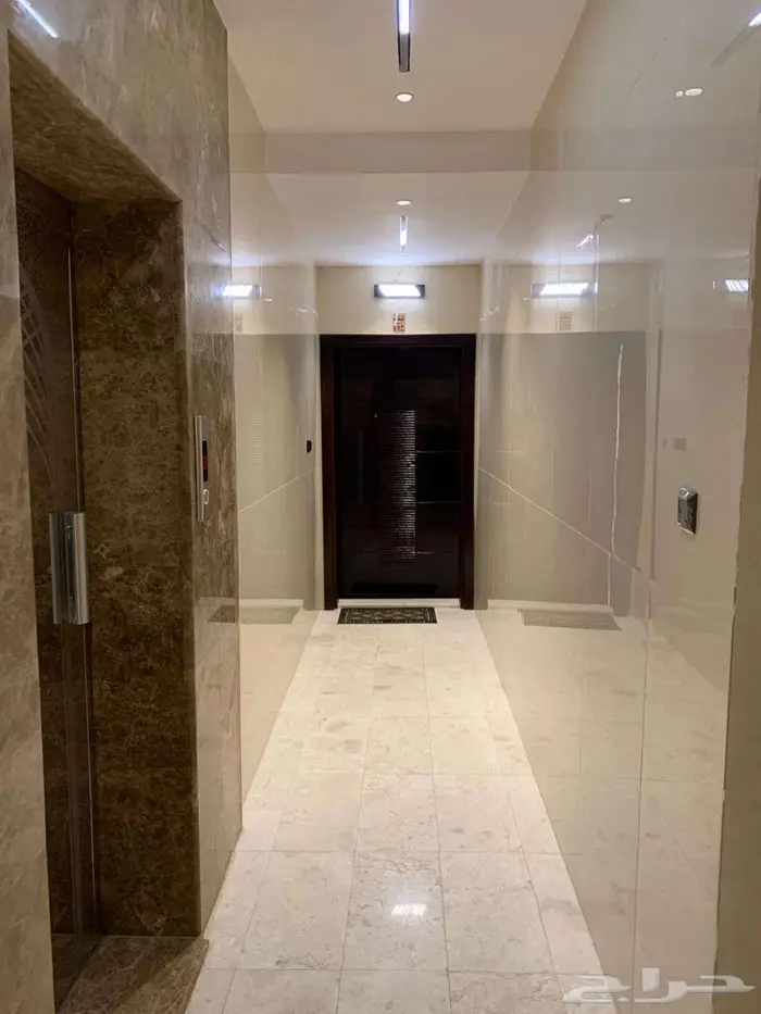 للبيع شقة الزهره راكب مكيفات ومطبخ جاهزه 0