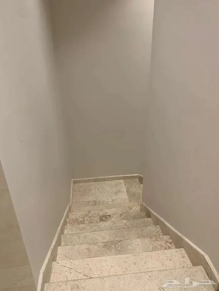 للبيع شقة الزهره راكب مكيفات ومطبخ جاهزه 1