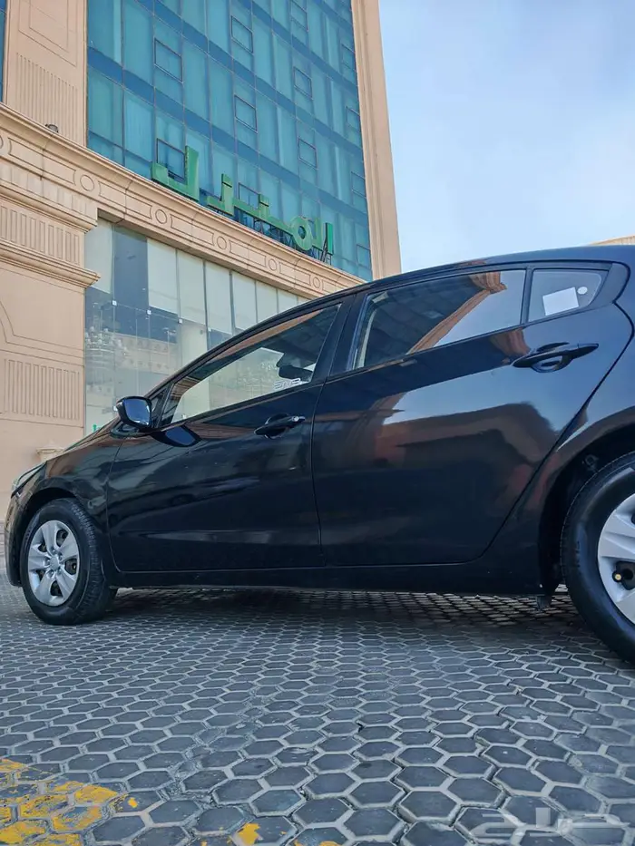 كيا سيراتو 2017 في قمة النظافة 11