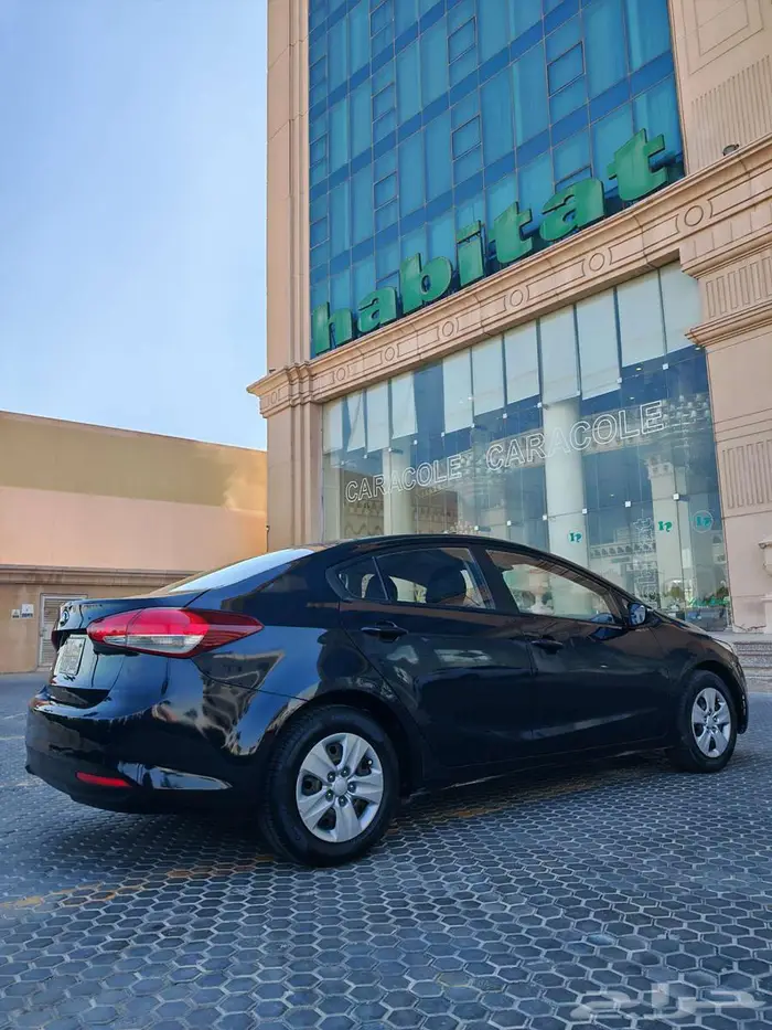 كيا سيراتو 2017 في قمة النظافة 14