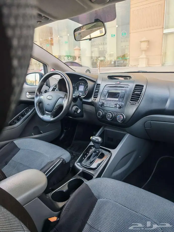 كيا سيراتو 2017 في قمة النظافة 44