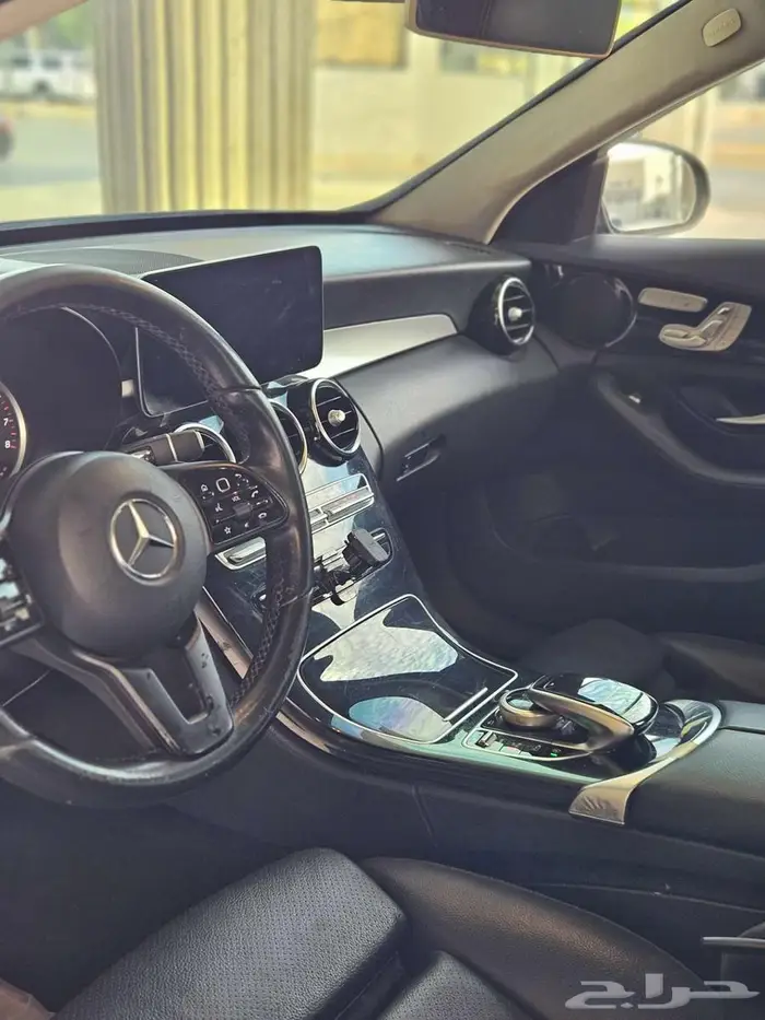 مرسيدس C200. 2019 10