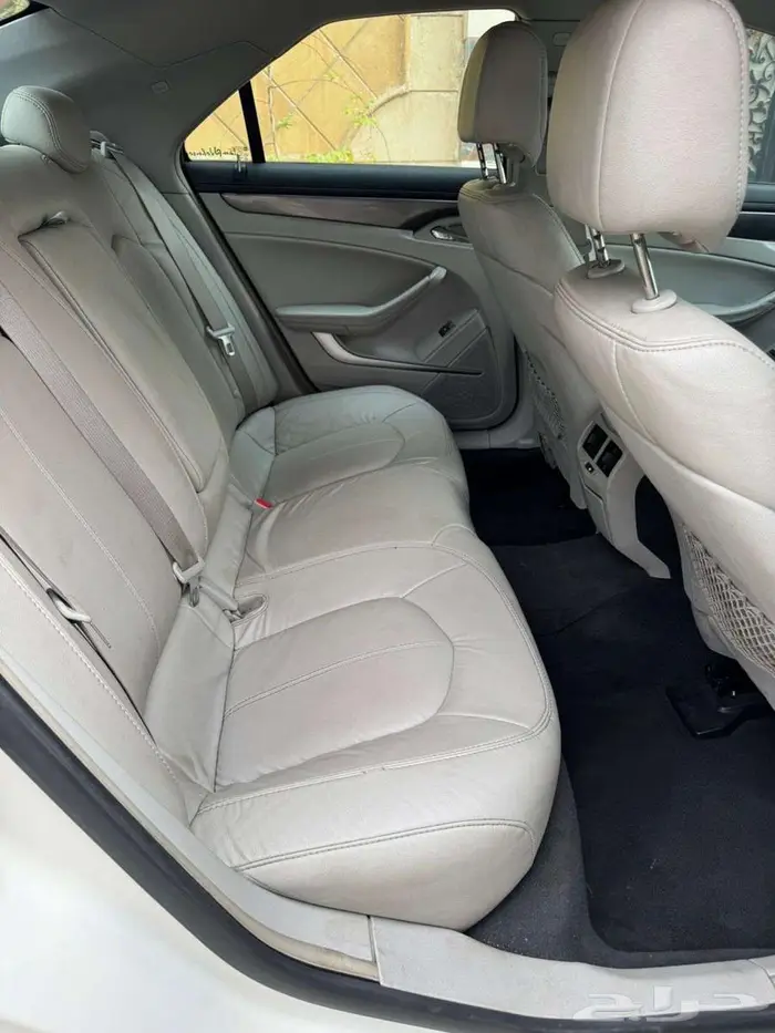 كاديلاك CTS موديل 2011 نص فل (ماشية 289 الف) 8