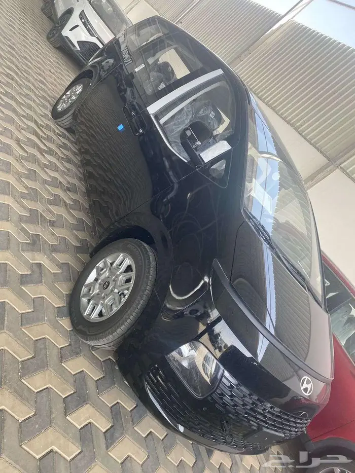 هيونداي ستاريا 9 راكب ديزل 2025 ( لدى شركة سفنز للسيارات) 2