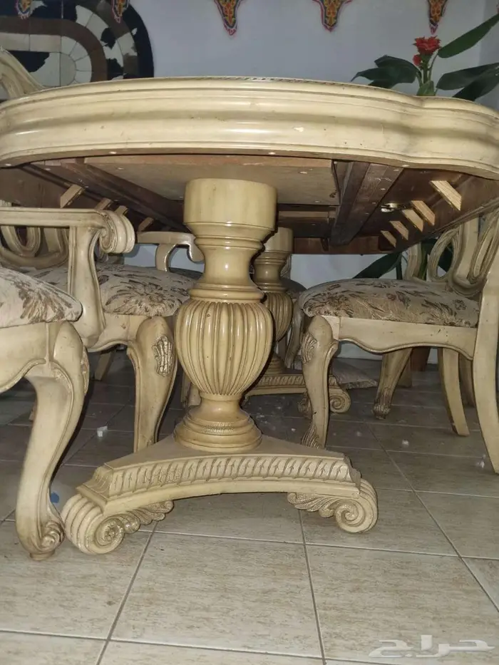 طاولة طعام 1