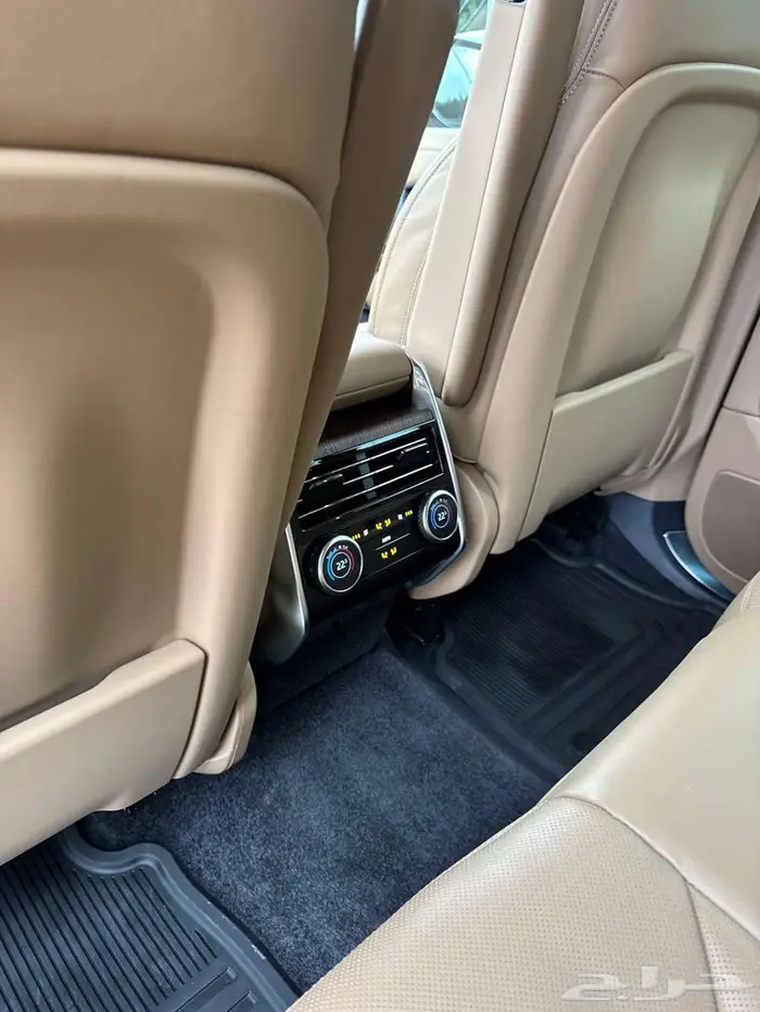 رنج روفر فوج SE 2023 - V8 ب 385 10