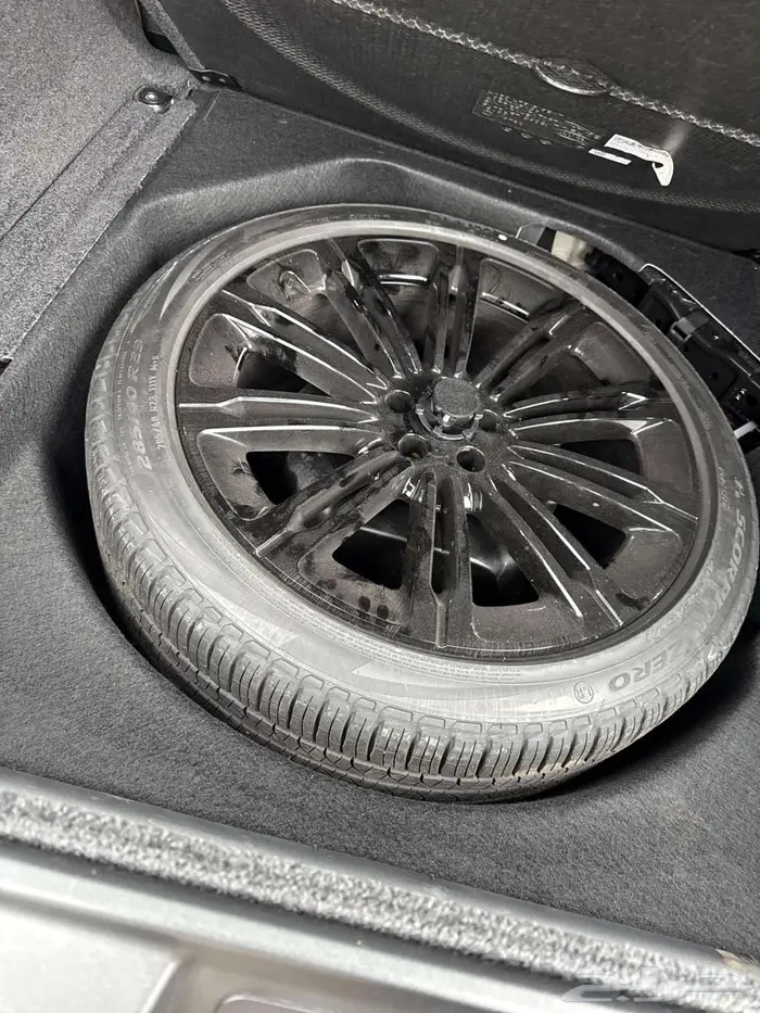 رنج روفر فوج SE 2023 - V8 ب 385 12