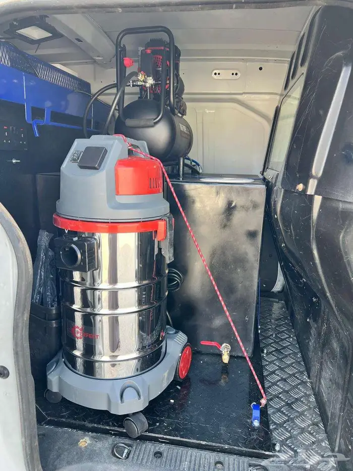 مغسلة سيارات متنقلة رينو دوكر 2021 3