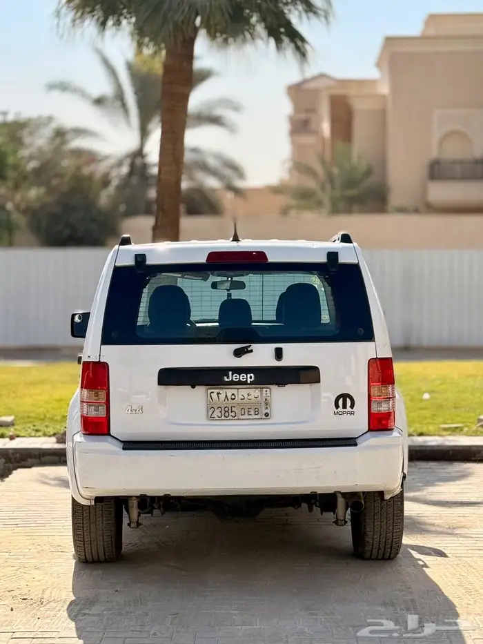 Jeep Cherokee 2011 6