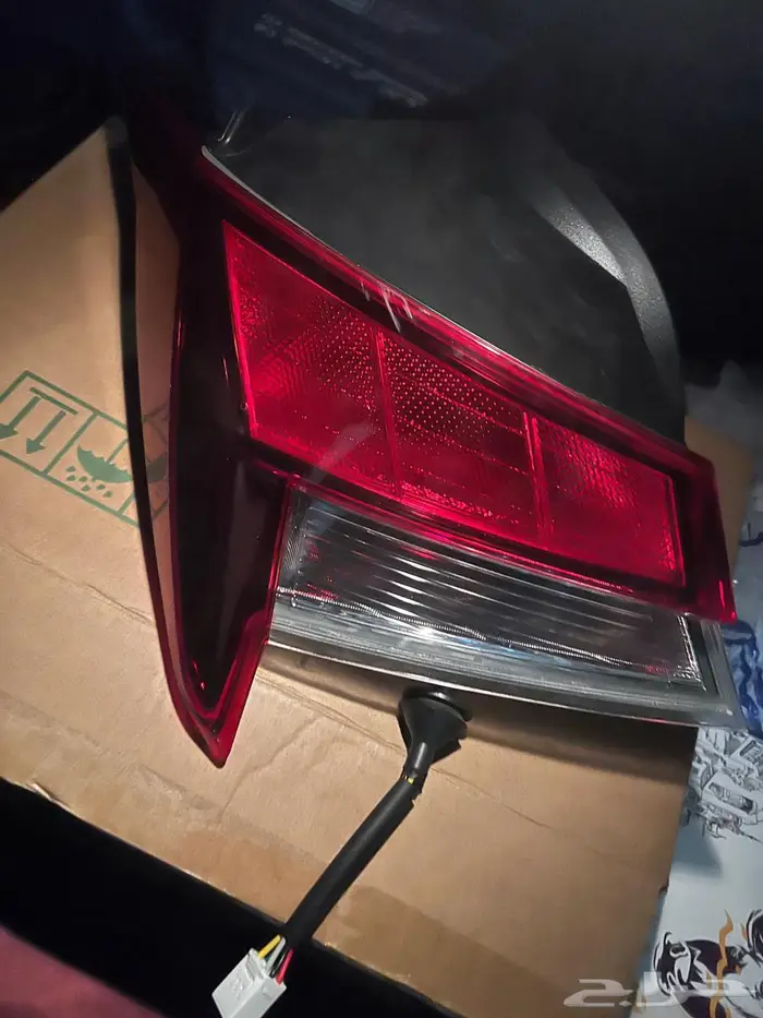 استوب خلفي هونداي النترا 2023 يسار 0