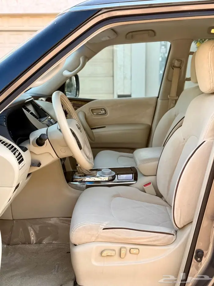 للبيع نيسان باترول SE2 2014 V8 نظيف جدا ممشى قليل 12