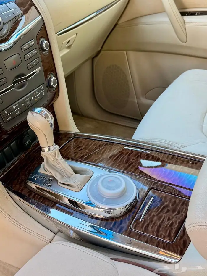 للبيع نيسان باترول SE2 2014 V8 نظيف جدا ممشى قليل 14