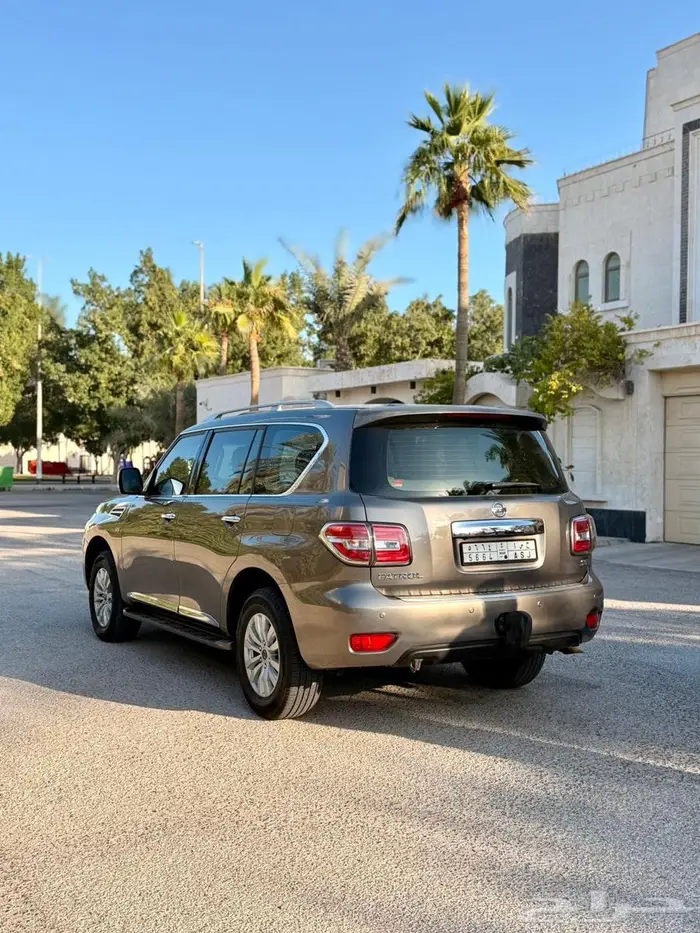 للبيع نيسان باترول SE2 2014 V8 نظيف جدا ممشى قليل 6