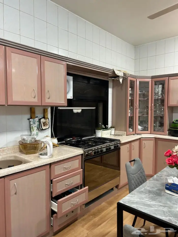 للبيع مطبخ 13 متر تقريبا 1