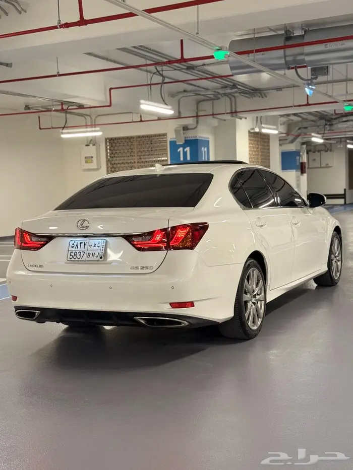 لكزس GS 2015 5