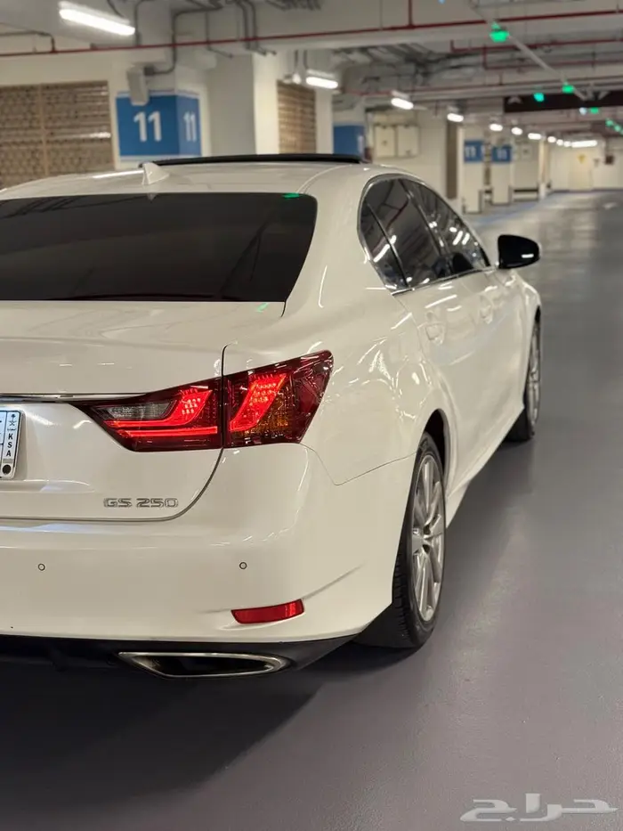 لكزس GS 2015 7