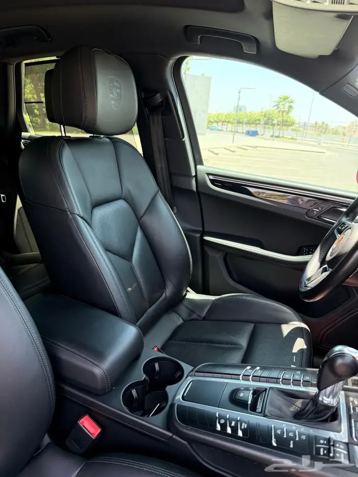 بورش ماكان 2018 فل كامل لون مميز 26