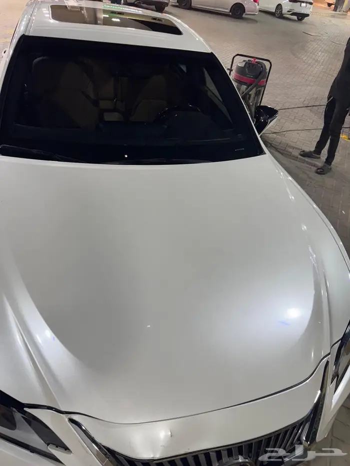 للبيع لكزس ES هايبرد موديل 2021 لون لؤلؤي 5