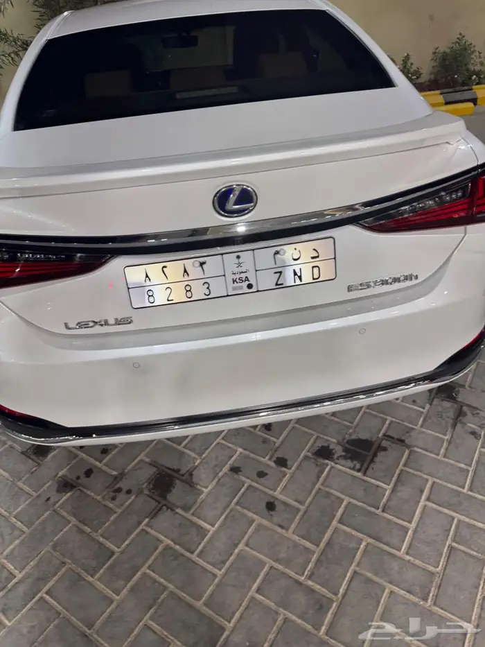 للبيع لكزس ES هايبرد موديل 2021 لون لؤلؤي 14