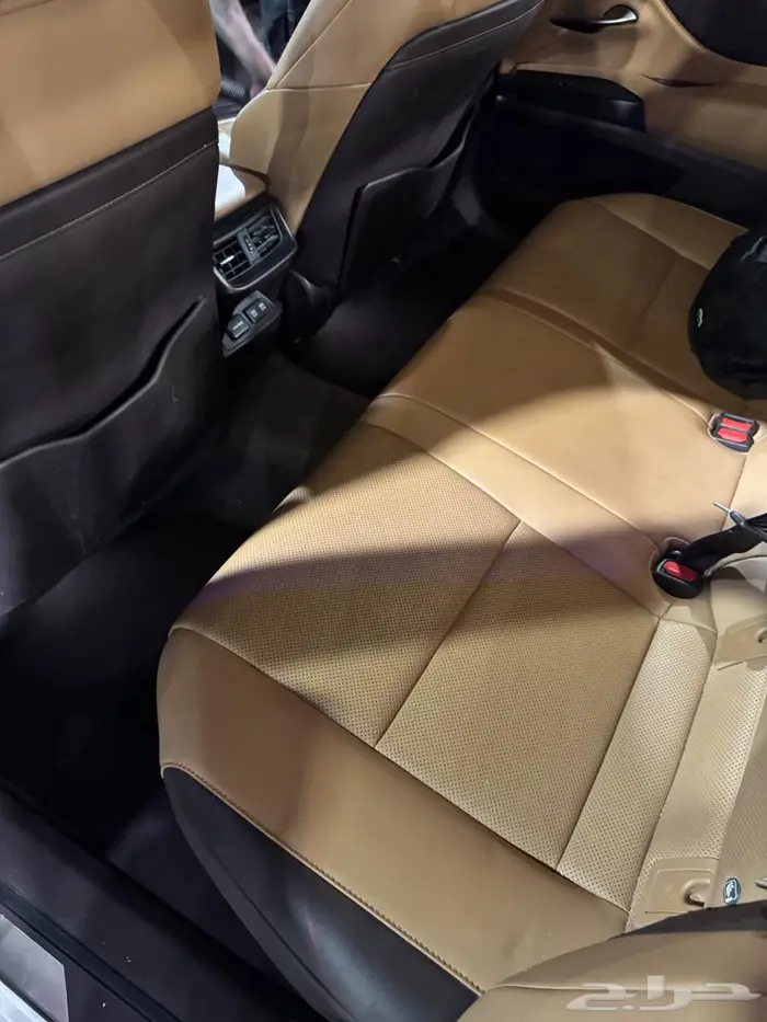 للبيع لكزس ES هايبرد موديل 2021 لون لؤلؤي 18