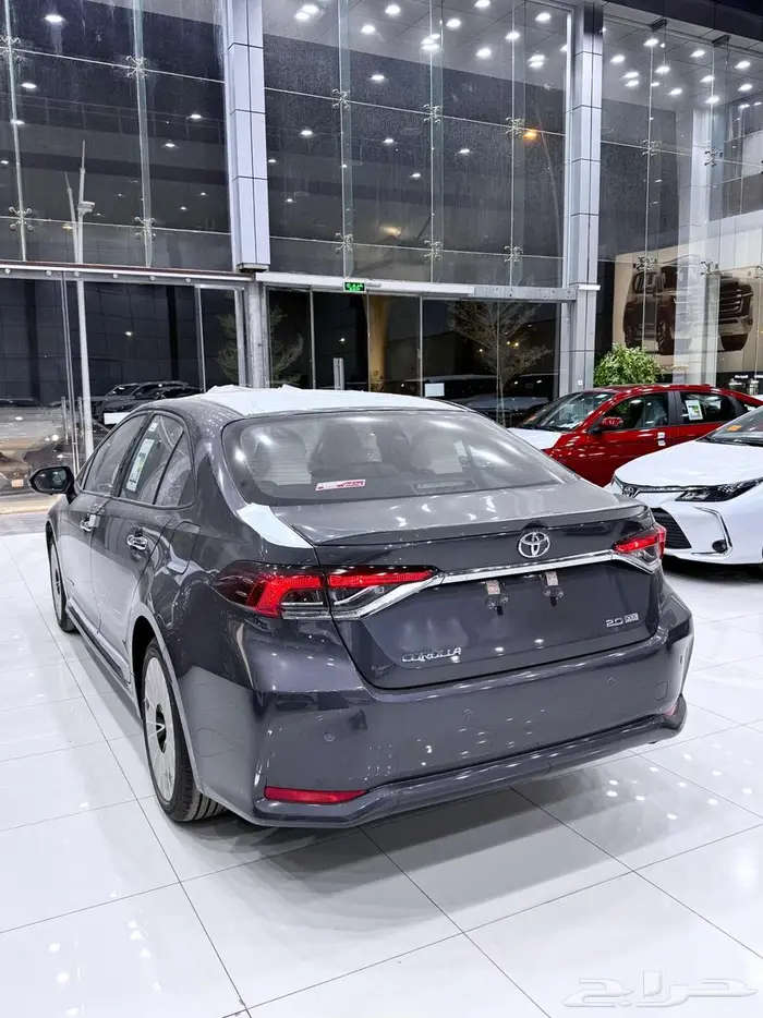 تويوتا كورولا (XLI 2.0 CC ) فتحة 2025 أقل الأسعار 8