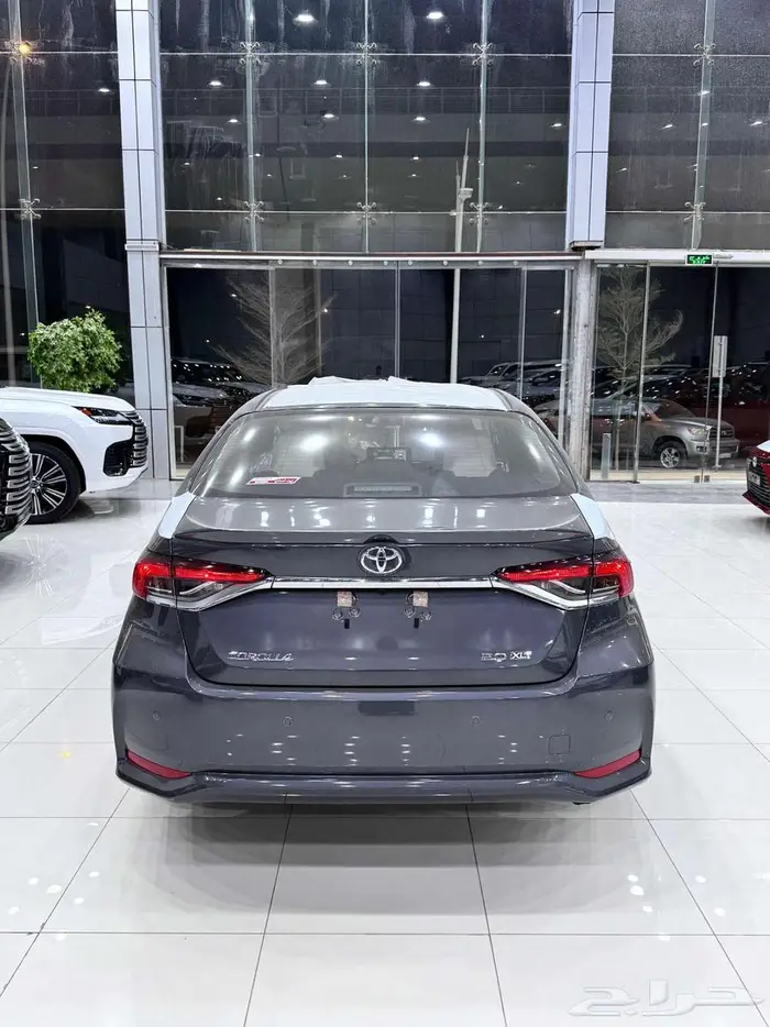 تويوتا كورولا (XLI 2.0 CC ) فتحة 2025 أقل الأسعار 6