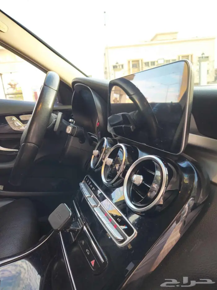 مرسيدس C200. 2019 5