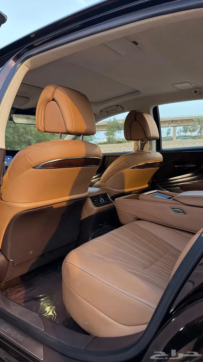 للبيع لكزس LS500H 20