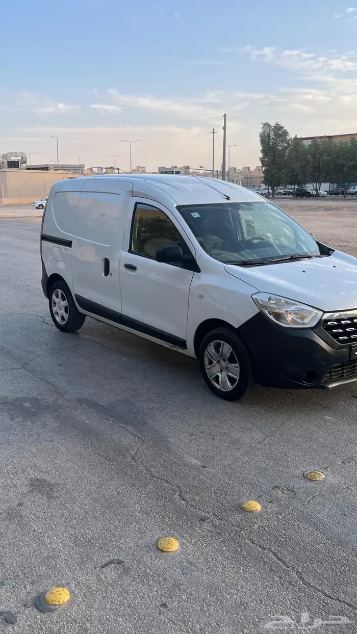 دوكر فان رينو 2