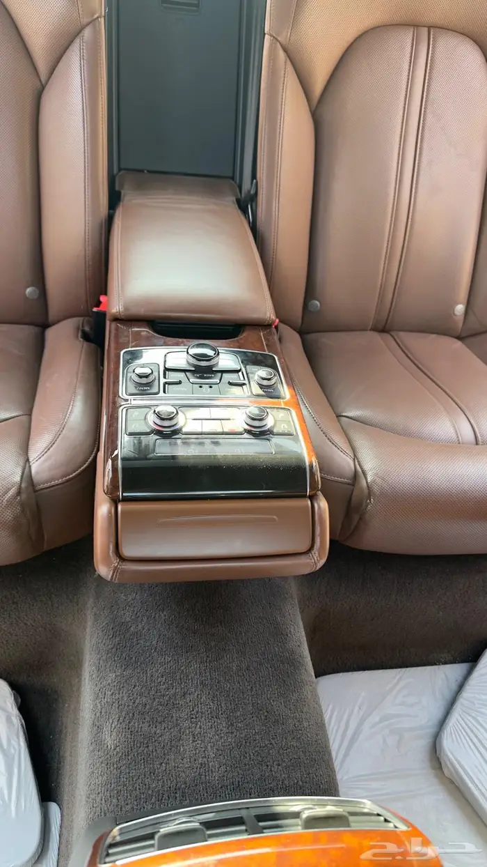 أودي A8L للبيع او بدل بالي مكتوب 10