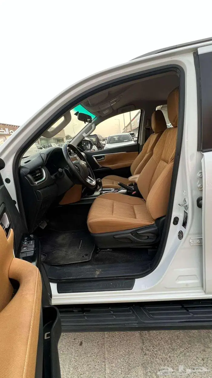 تويوتا فورشنر 6 سلندر موديل 2023- معرض خلف للسيارات 9