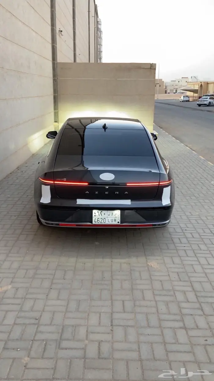 ازيرا تقبيل فئة الاكسلكوسف رمادي غامق 4