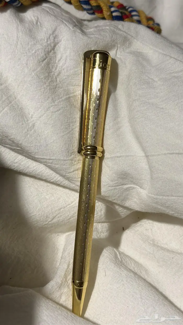 ساعات وشنط 0