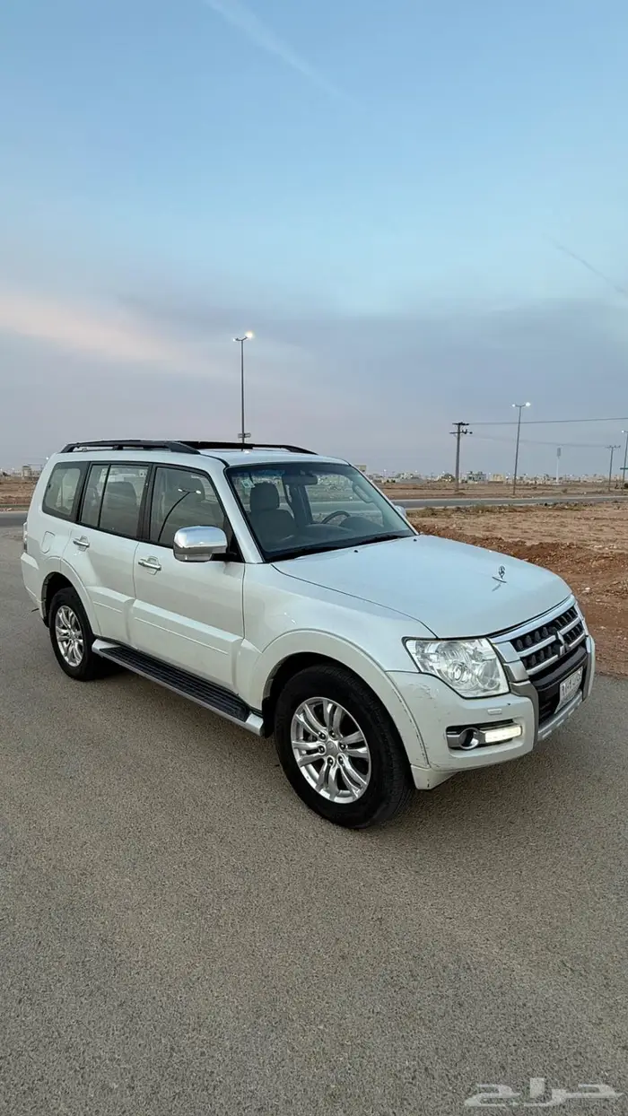 للبيع جيب باجيرو 2016 فل كامل 3800 0