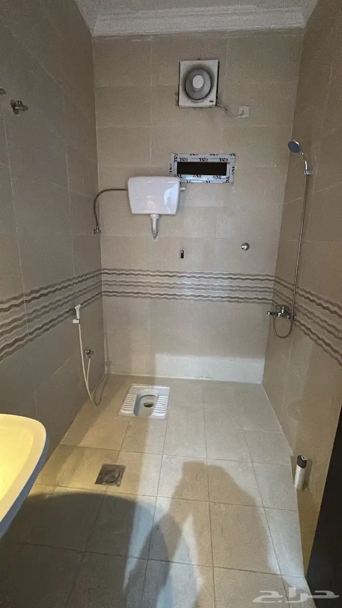 شقه للايجار في حي السلام لعريس 4 غرف 4