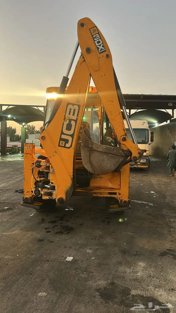 6480 ساعة فقط للبيع جي سي بي عرجا JCB 2018 شيول 4