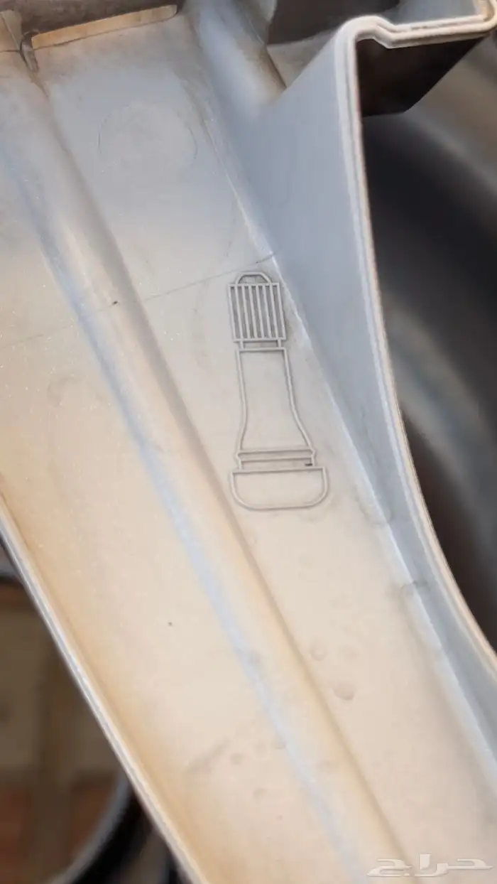 للبيع جنوط وكاله كامري من 2019 - 2024 3