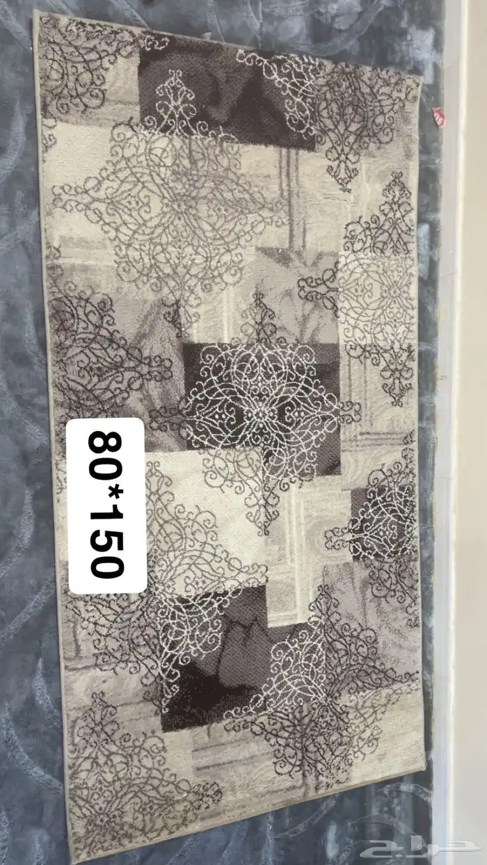 مكانس كهربائية و سماعات و سجاد للبيع 2