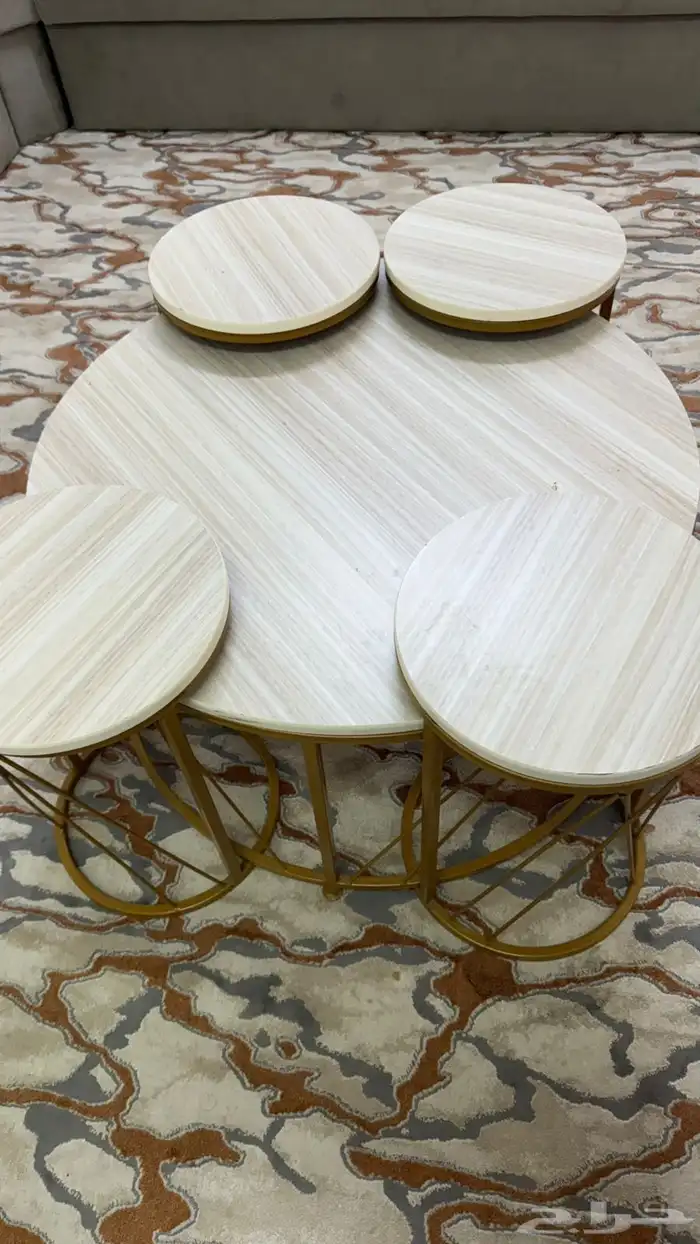 طاولة تقديم بخدمه4 صغير جديد استخدام شهر 0