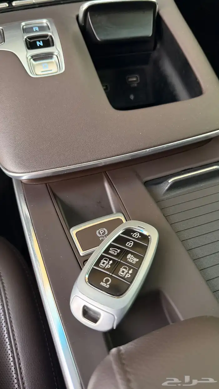 هيونداي ازيرا 2021 ( بنزين) v6 فل كامل 17