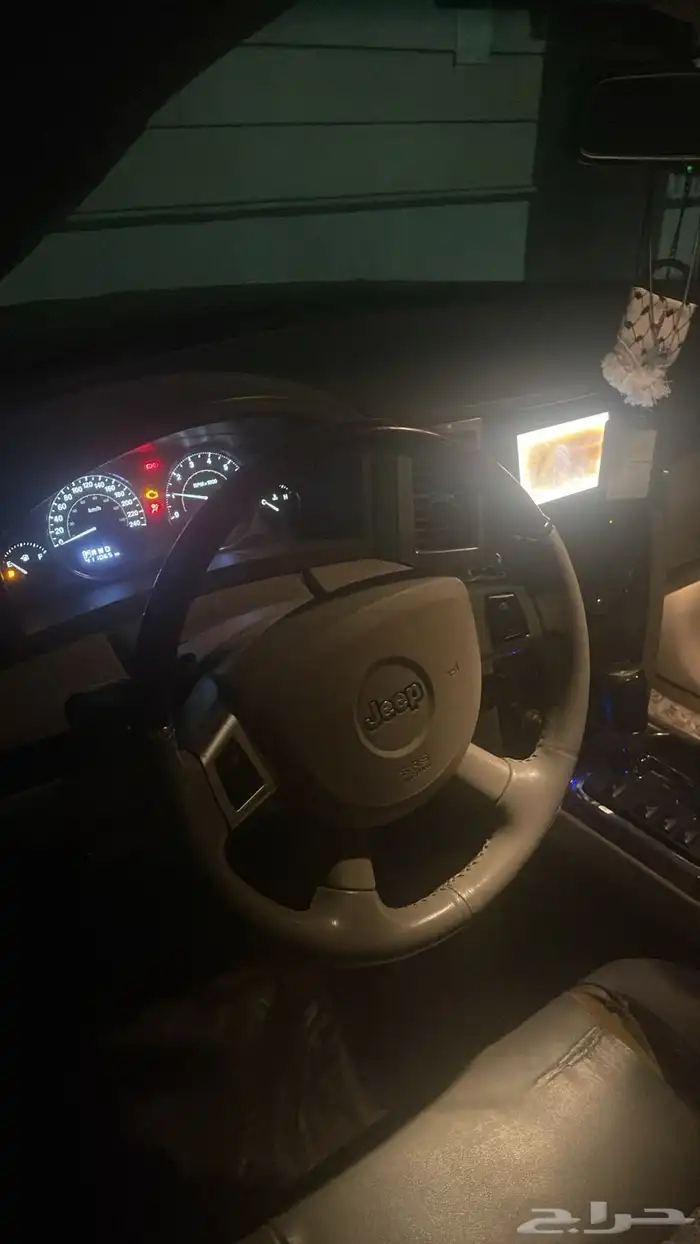 جيب قراند شيروكي هيمي محول srt8 11