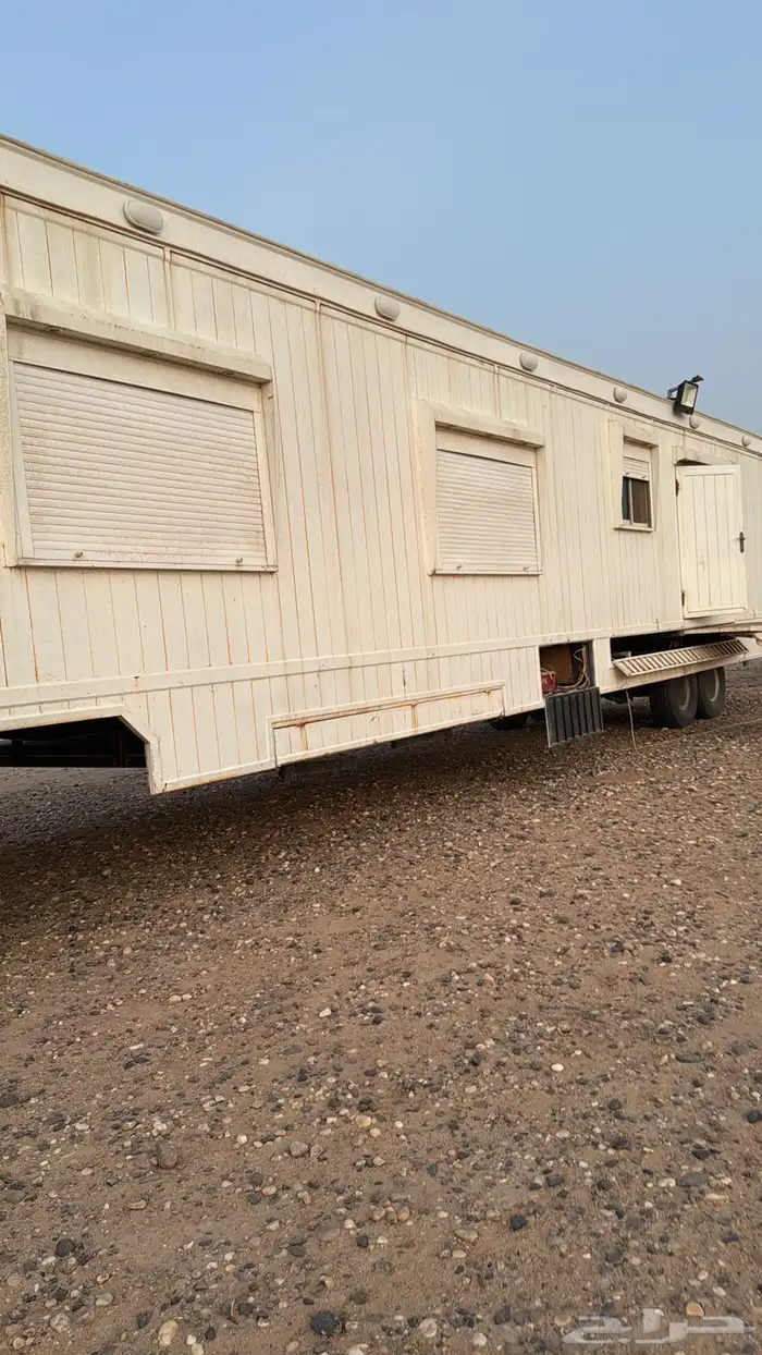 غرفه كرفان الطول 16والعرض4 وثلاث مكيفات سبلت وشرايح 6