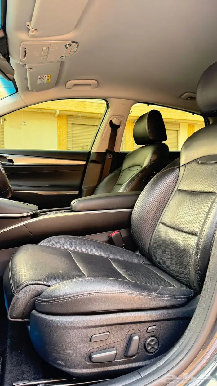 هيونداي ازيرا 2022 ( بنزين) v4 فل كامل بحالة الوكالة 7