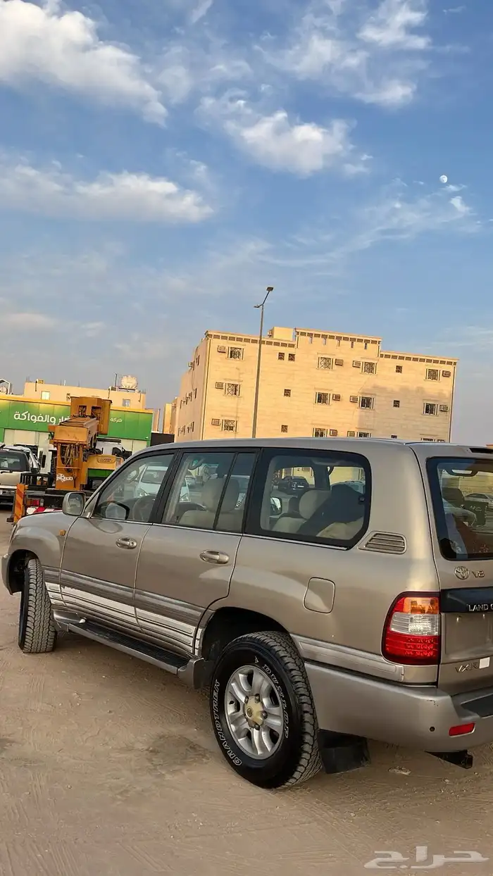 جيب لاند كروزر VXR   2004 3